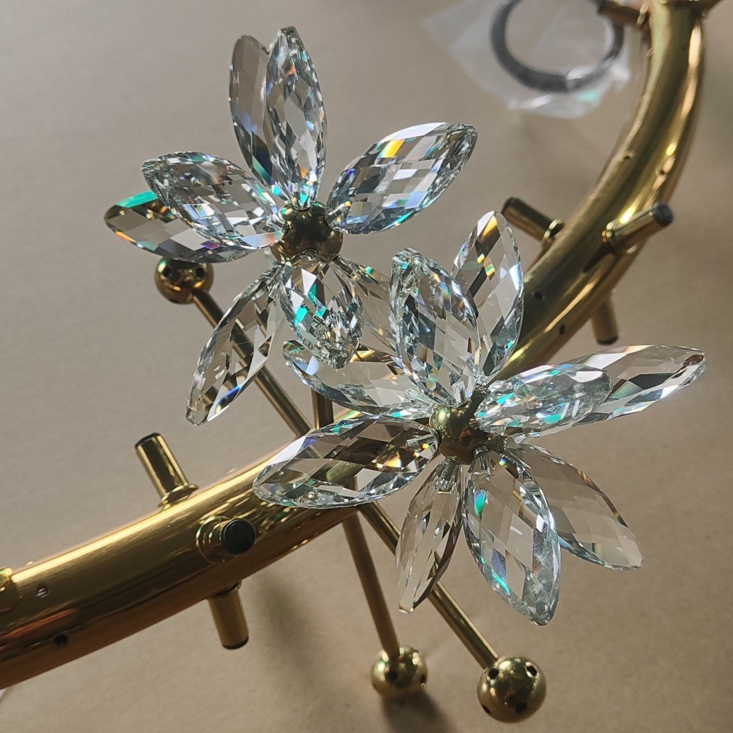 Modern Art Design Round Crystal Flower Chandelier for Bedroom/Living Room-Nobipets