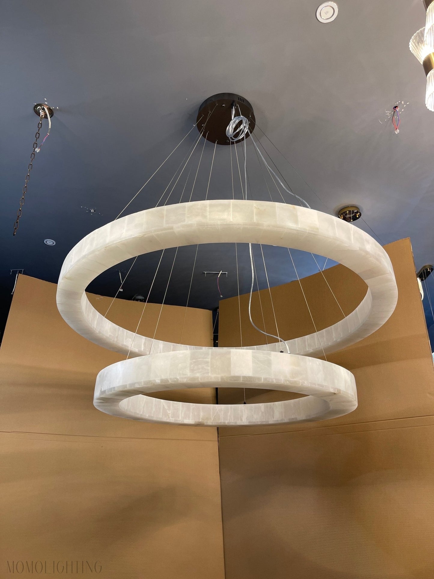 Alabaster Rivage Round Chandelier 31"-Nobipets