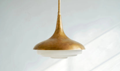 CALYX PENDANT LIGHT