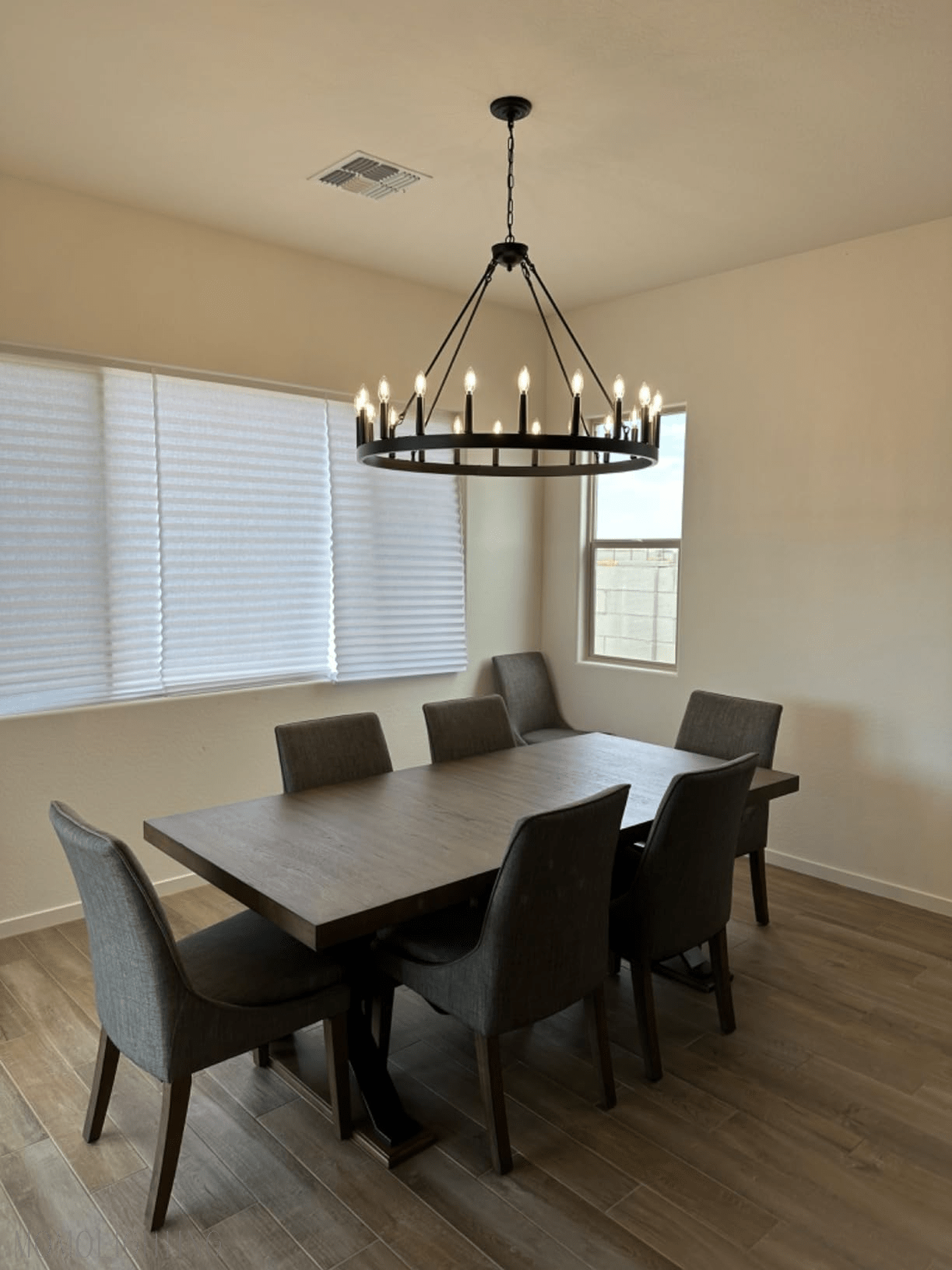 Camino Vintage Filament Round Chandelier-Nobipets