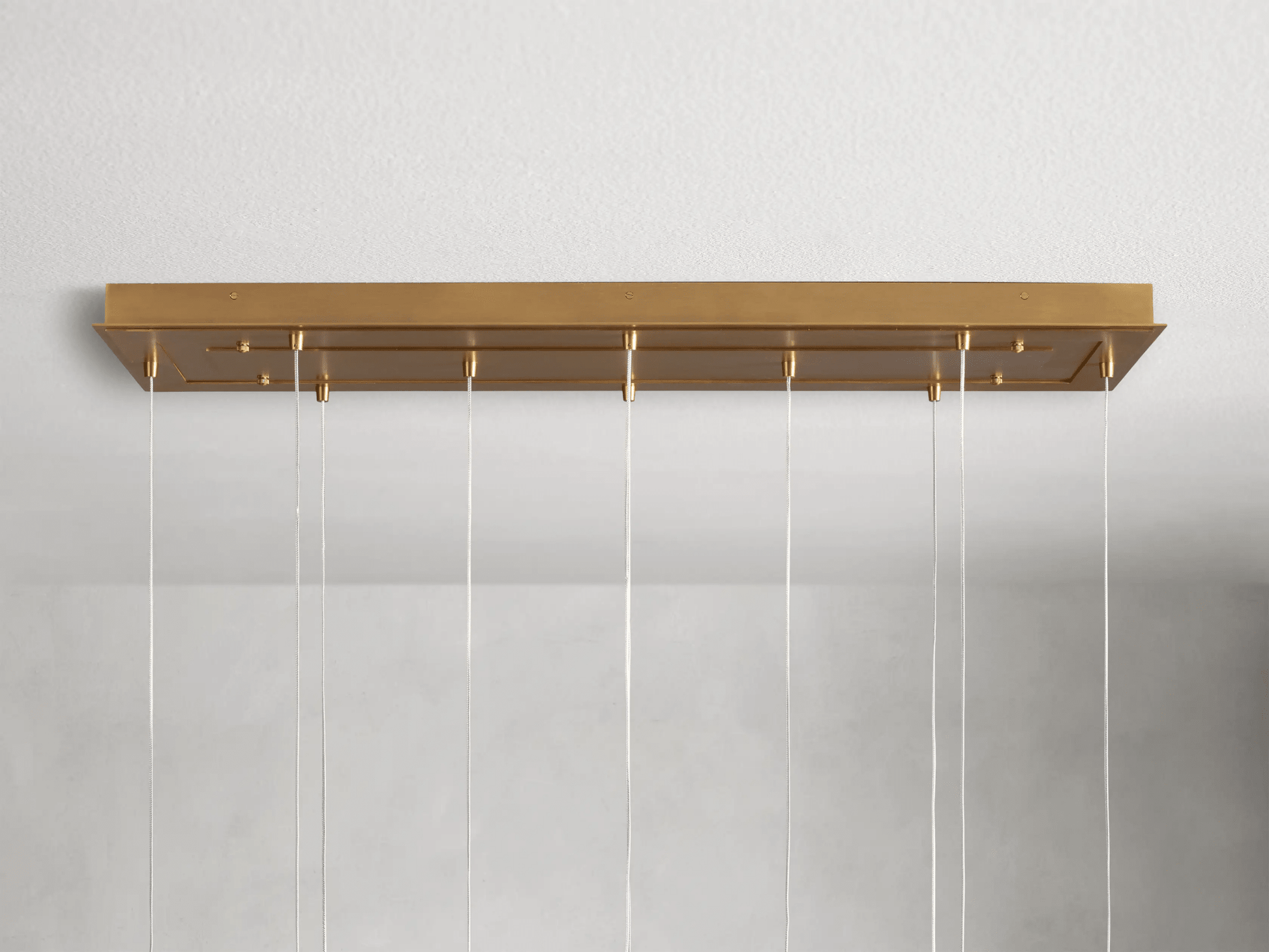 Casen Linear Chandelier-Nobipets