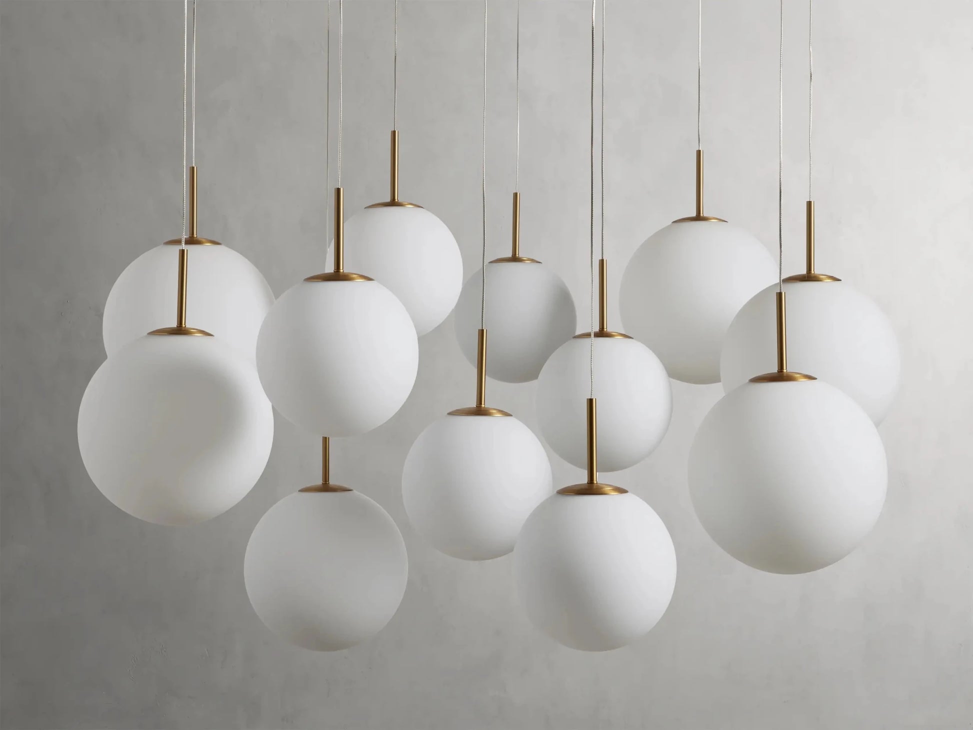 Casen Round Chandelier-Nobipets