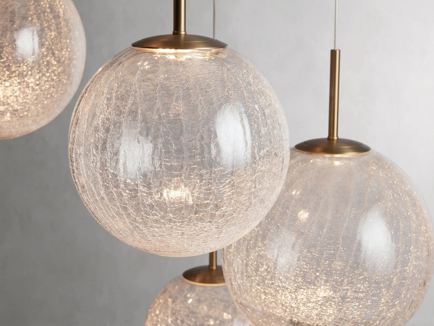 Casen Round Chandelier-Nobipets
