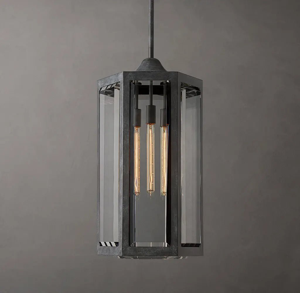 Chevalier Grand Pendant