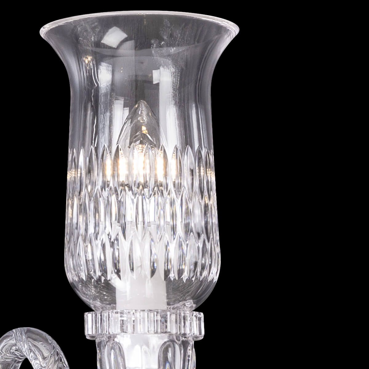Elegance Crystal Cup Baccarat Wall Sconce
