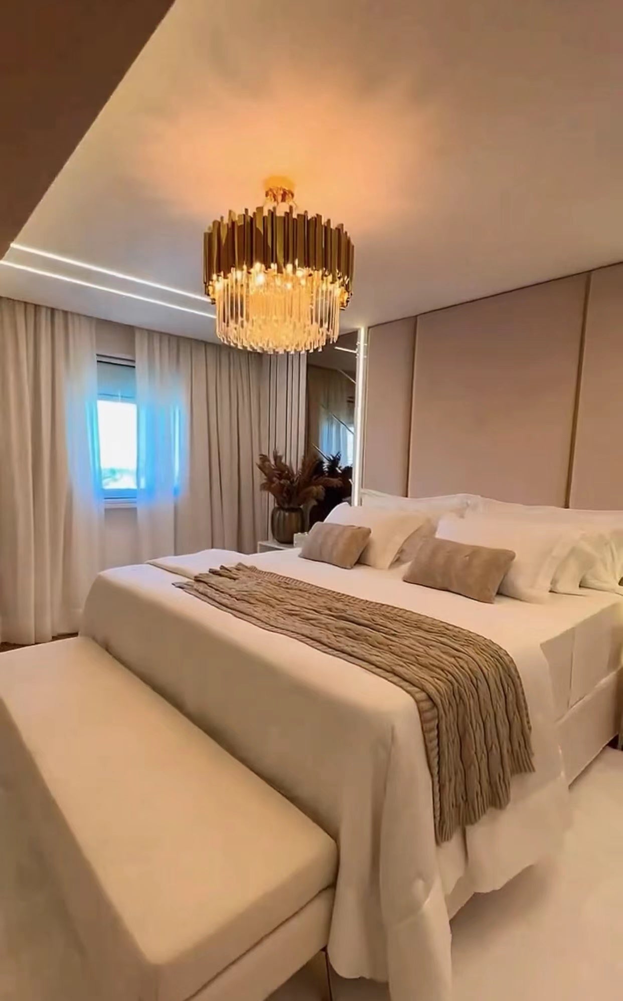 Gold/Silver Round Modern Tiered Metal Crystal Chandelier-Nobipets