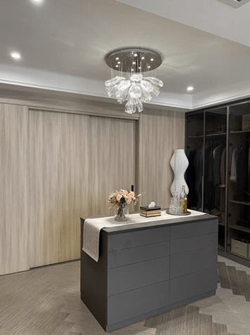Light Luxury Art Design Petal-like Glass Chandeliers-Nobipets