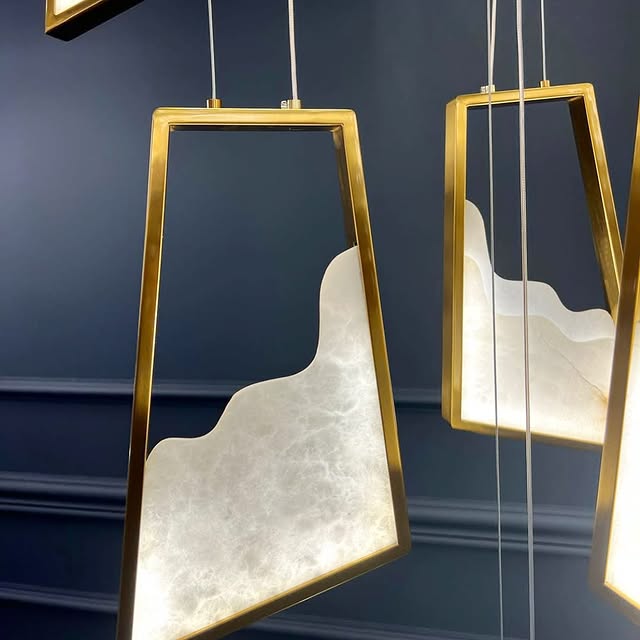 Modern Light Luxury Alabaster Chandelier in Gold Finish-Nobipets