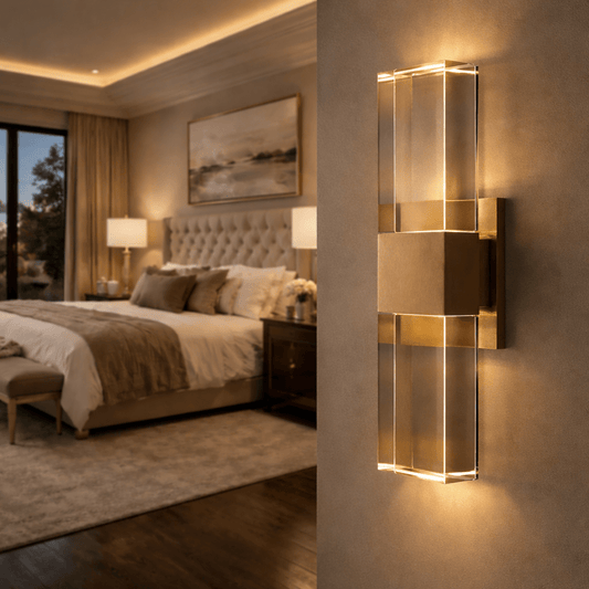 Serrat Linear Sconce