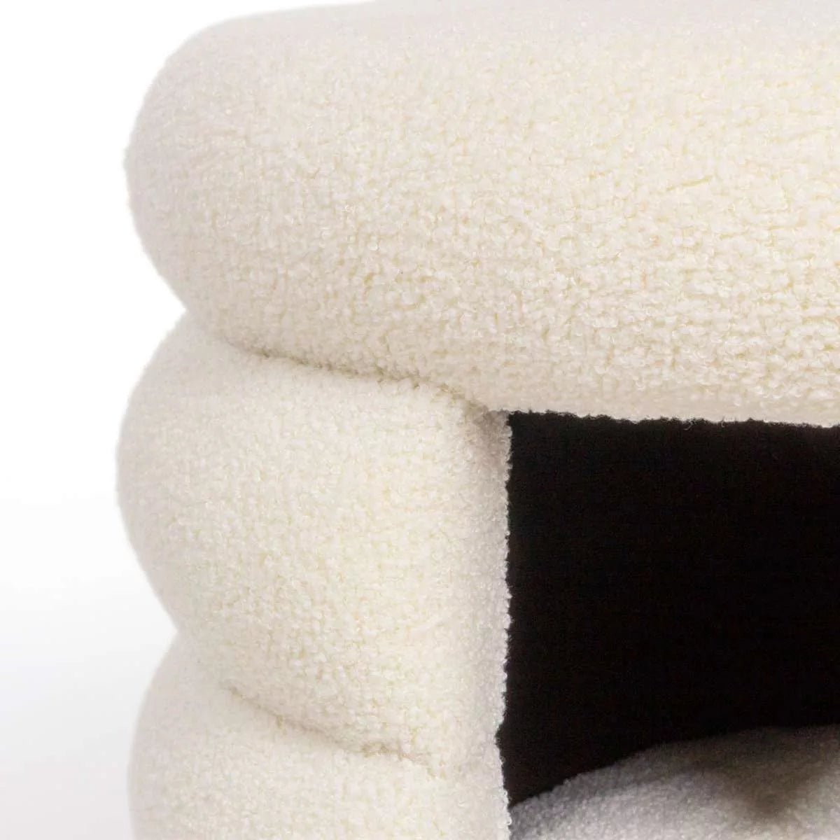 SnugglePod Luxe Cat Cave – Plush White & Gold Hideaway for Cozy Cats