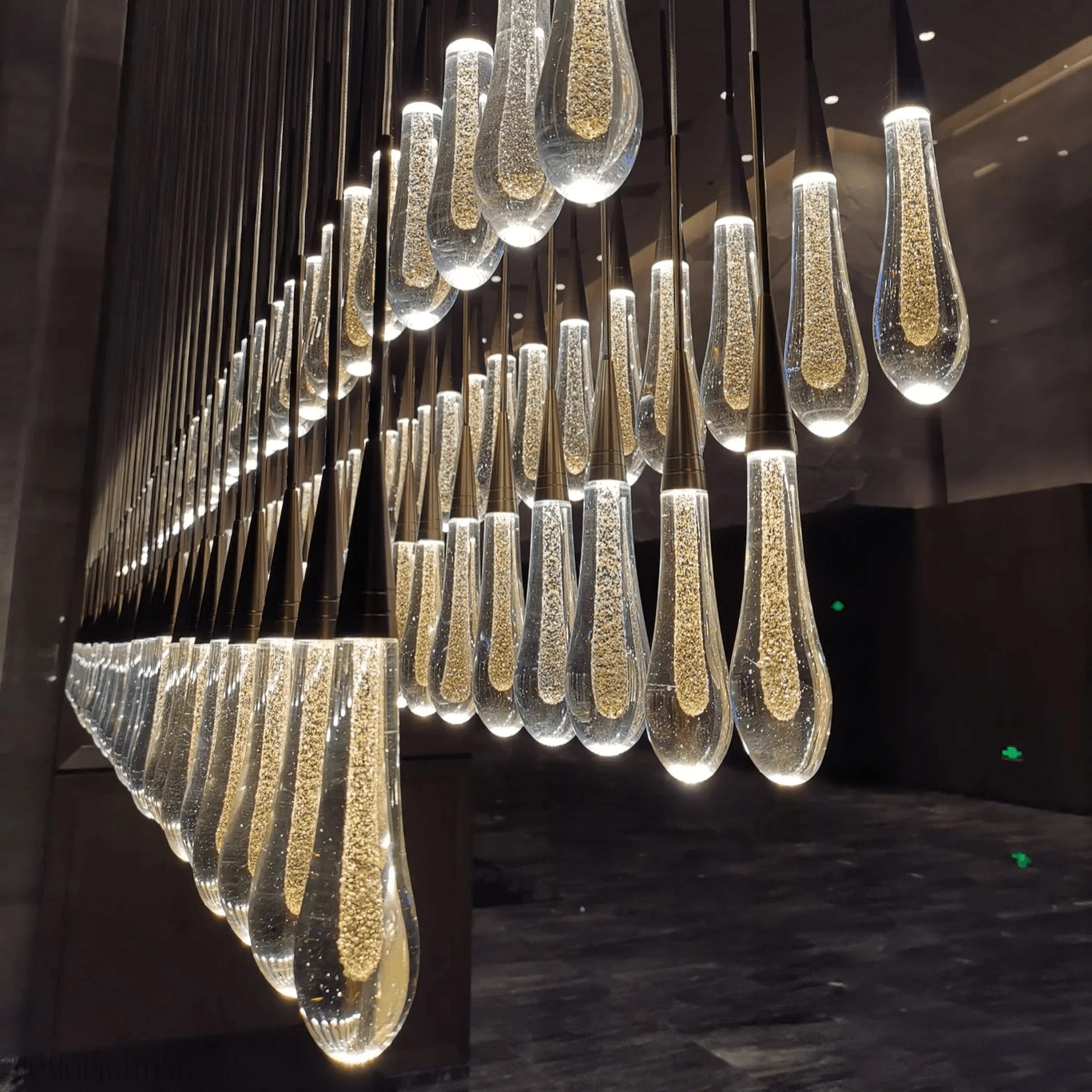 Solitaire Linear Chandelier 37"50"70"87"120"-Nobipets