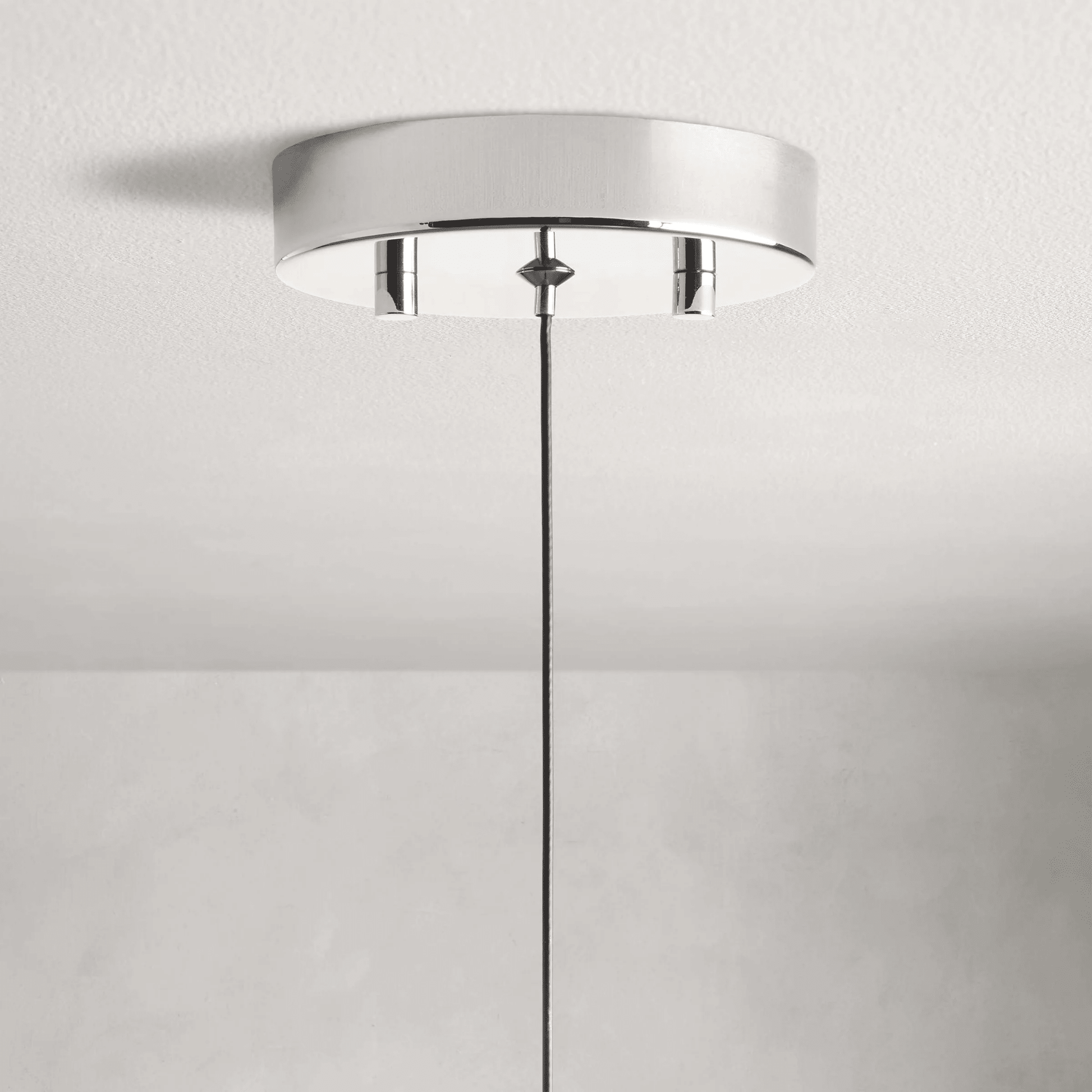 SOLITAIRE MODERN PENDANT 2"