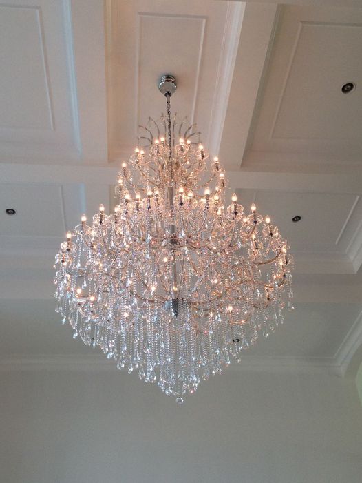 Traditional Candle Crystal Chandelier for Staircase/Foyer/Living Room/Villa-Nobipets