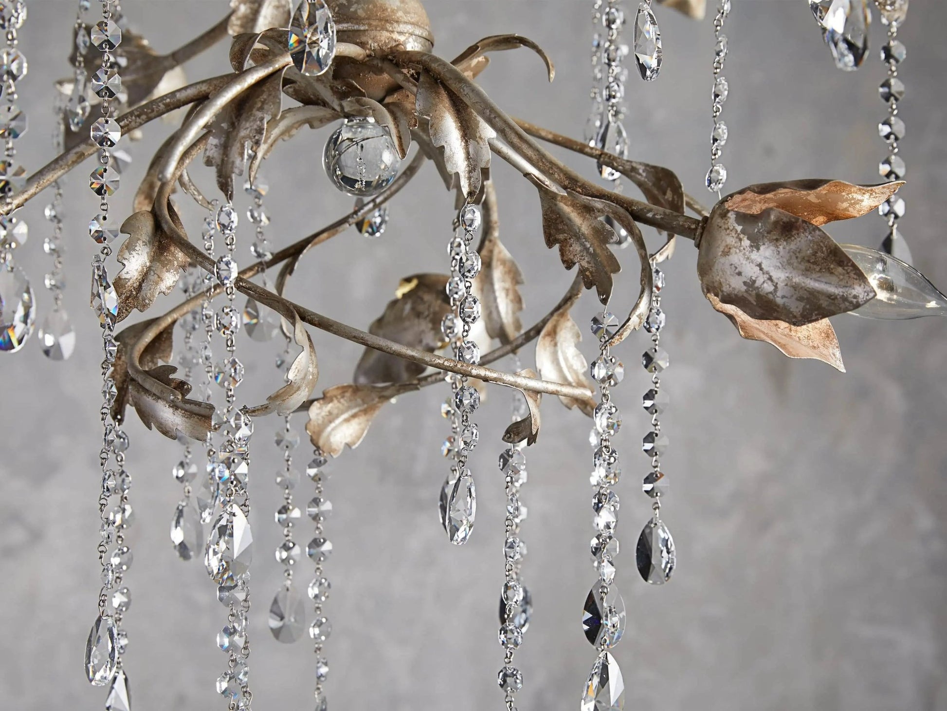 Viticcio Round Silver Chandelier-Nobipets